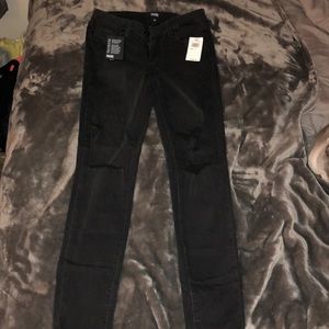 Paige Verdugo ankle carbon black destructed jeans